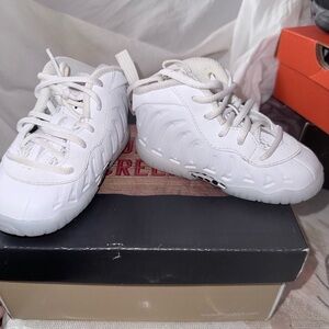 Nike little posite ones triple white 5c